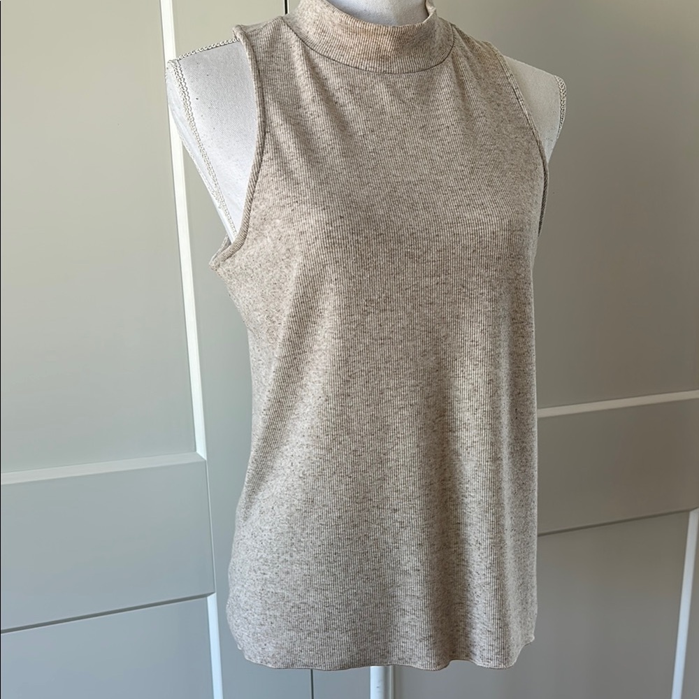 Chaser Racerback Top - Picture 3 of 8